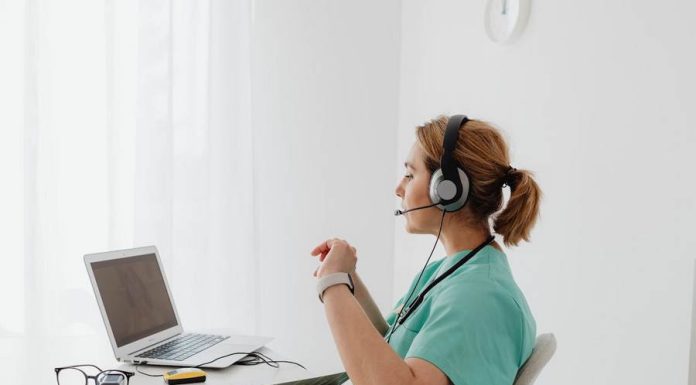 🔸 Teleporada – co to jest i jak wygląda w praktyce?