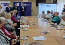 „Bezpieczni 60+”: warsztaty o bezpieczeństwie drogowym dla seniorów w Zielonej – ZDJĘCIA