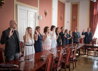 Powiat Bocheński. Nowi nauczyciele mianowani i dyrektorzy z nominacjami