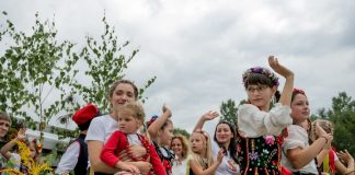 Dożynki Gminne w Grobli. Tradycja i koncerty gwiazd – ZDJĘCIA