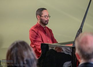 Grodkowice. Kolumbijski pianista zachwycił w pałacu Żeleńskich – ZDJĘCIA