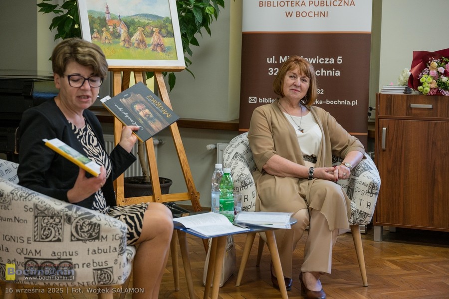 Biblioteka w Bochni. Poezja i malarstwo Teresy Mrugacz – ZDJĘCIA