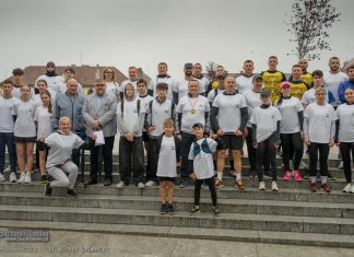 Start biegowej sztafety z Bochni do Sanoka – ZDJĘCIA