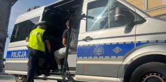 Brzescy policjanci sprawdzali użytkowników hulajnóg. Posypały się mandaty