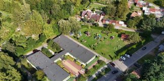 Wyburzenie przedszkola na os. Jana planowano już w marcu. Dlaczego rodzice dowiedzieli się dopiero we wrześniu?