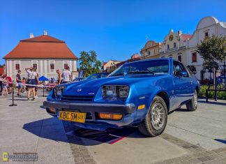 Zlot klasyków w Bochni. Zebrano 9 tys. zł dla poszkodowanej rodziny z Krzeczowa – ZDJĘCIA