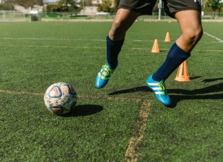 🔸 Co to jest asysta w piłce nożnej? Wszystko o ostatnim podaniu