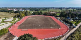 Nowy obiekt sportowy w Niepołomicach prawie gotowy – ZDJĘCIA