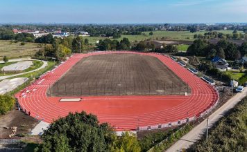 Nowy obiekt sportowy w Niepołomicach prawie gotowy – ZDJĘCIA