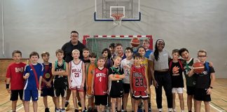 Bochnia. Britney Jones poprowadziła trening z młodymi koszykarzami