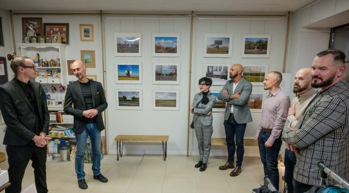 „RAMY” – fotograficzna refleksja Alka Joachimiaka w Kopalni Sztuki – ZDJĘCIA