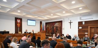 Przyjęto apel ws. upamiętnienia rocznicy odzyskania niepodległości przez Bochnię