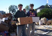 Rekordowa zbiórka w Bochni. Ponad 46 ton makulatury na budowę szpitala w Kamerunie