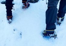 🔸 Raczki na buty w trekkingu zimowym: jak zwiększyć przyczepność i bezpieczeństwo na śniegu i lodzie