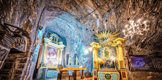 Msza Święta w podziemnej kaplicy św. Kingi w Kopalni Soli Bochnia