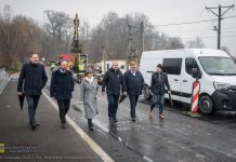 Wiceminister infrastruktury odwiedził inwestycje drogowe w powiecie bocheńskim