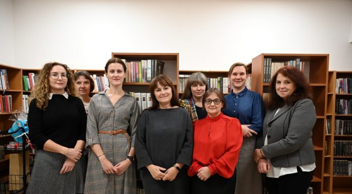 Bochnia. Szpitalna filia biblioteki otwarta w odnowionej i powiększonej przestrzeni