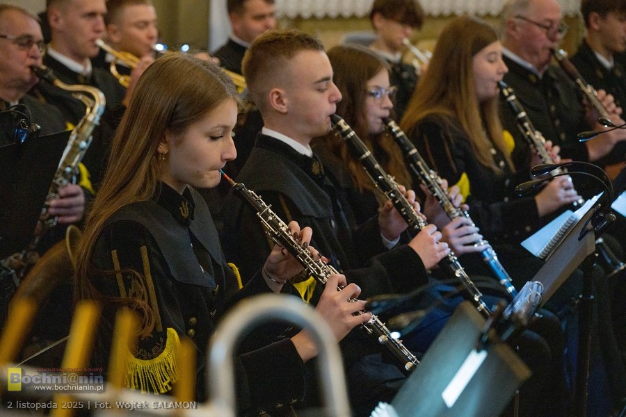 Orkiestra Dęta Kopalni Soli Bochnia zagrała koncert zaduszkowy – ZDJĘCIA