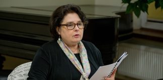 Biblioteka w Bochni. Wieczór poetycki Katarzyny Zechenter – ZDJĘCIA