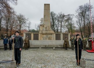Narodowe Święto Niepodległości w Bochni. Msza i uroczystości przy pomniku – ZDJĘCIA