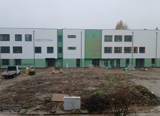 Bochnia. Budynek wielofunkcyjny na os. Niepodległości czeka na odbiór. Kiedy otwarcie?