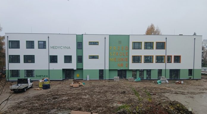 Bochnia. Budynek wielofunkcyjny na os. Niepodległości czeka na odbiór. Kiedy otwarcie?