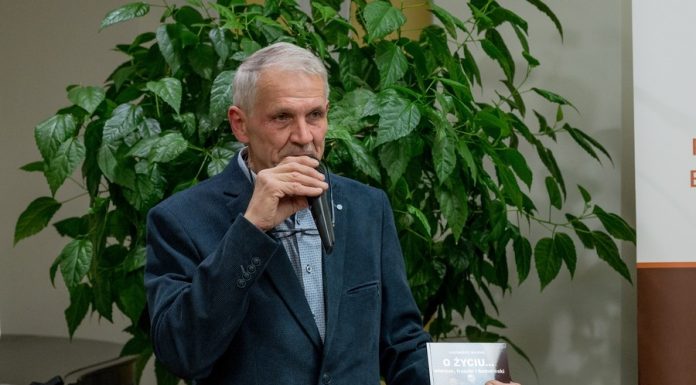 Biblioteka w Bochni. Wieczór poetycki Kazimierza Musiała – ZDJĘCIA