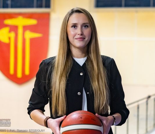 Jowita Ossowska. Charakterna i empatyczna Pani Kapitan zespołu Contimax MOSiR Bochnia