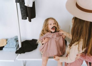 🔸 Jak kompletować garderobę małego dziecka na każdą porę roku?