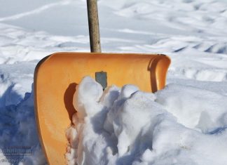 Bochnia: Apel nadzoru budowlanego ws. śniegu na dachach