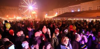 Jarmark Bożonarodzeniowy na Rynku w Brzesku – ZDJĘCIA