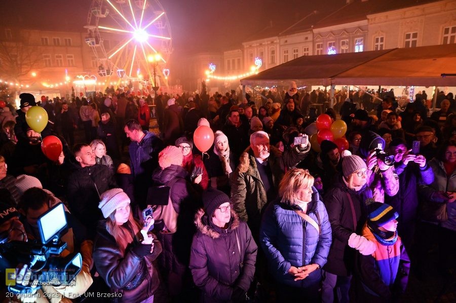 Jarmark Bożonarodzeniowy na Rynku w Brzesku – ZDJĘCIA