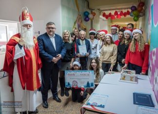 Mikołaj odwiedził oddział dziecięcy bocheńskiego szpitala – ZDJĘCIA
