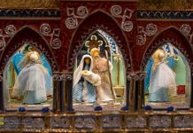 Niezwykła szopka świąteczna w Starostwie Powiatowym w Bochni – ZDJĘCIA