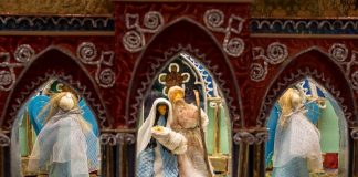 Niezwykła szopka świąteczna w Starostwie Powiatowym w Bochni – ZDJĘCIA