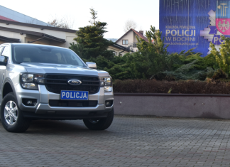 Trzy nowe radiowozy w bocheńskiej komendzie. Ford dla techników, dwa auta dla „kryminalnych”