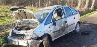 Groźny wypadek w Mokrzyskach. Auto dachowało na ul. Wiślanej