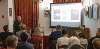 Dom Bochniaków. Spotkanie autorskie z Tadeuszem Olszewskim – ZDJĘCIA