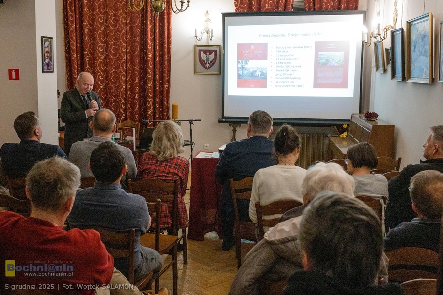 Dom Bochniaków. Spotkanie autorskie z Tadeuszem Olszewskim – ZDJĘCIA