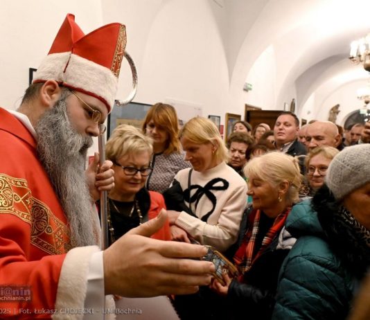Bocheński Dzień Świętego Mikołaja. Wykład, wernisaż i spotkanie z Mikołajem – ZDJĘCIA