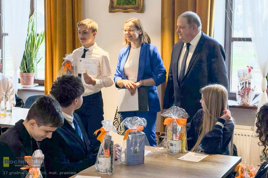 Sukces młodych lingwistów. Laureaci I Konkursu ENCJO w Bochni – ZDJĘCIA