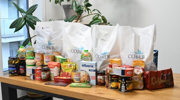 Świąteczna pomoc od firmy Cober. Paczki trafią do 67 rodzin i osób samotnych
