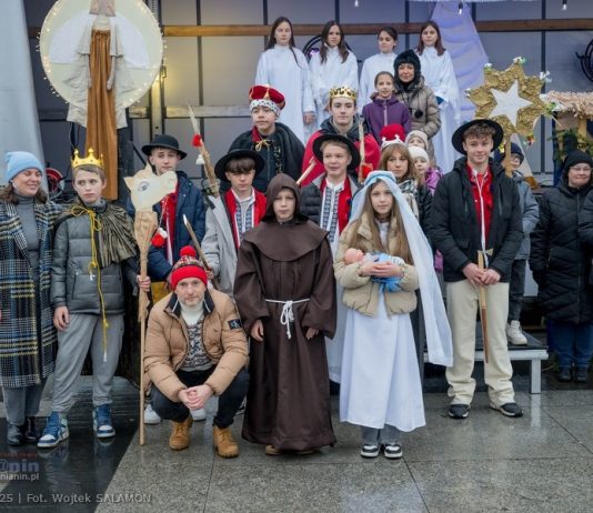 Świąteczny kiermasz na Rynku. Bochnia w bożonarodzeniowej atmosferze – ZDJĘCIA