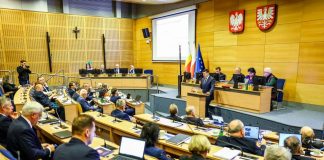 Małopolski sejmik uchwalił budżet: 2 miliardy na inwestycje