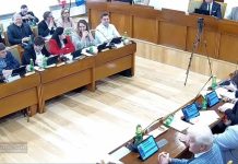 Zaskakująca wymiana zdań pod koniec sesji rady miasta. Poszło o sugestie dotyczące „poleceń sms-ami”