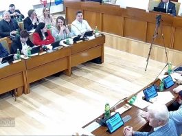 Zaskakująca wymiana zdań pod koniec sesji rady miasta. Poszło o sugestie dotyczące „poleceń sms-ami”