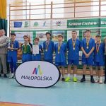 Reprezentacja SP nr 4 w Bochni mistrzem Małopolski w halowej piłce nożnej chłopców