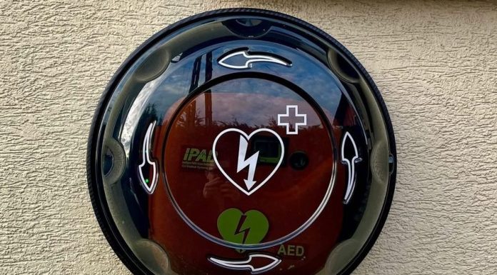 Gmina Bochnia ma 10 nowych defibrylatorów AED