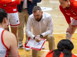 Trener Artur Włodarczyk po meczu z VBW Gdynia: „Jestem dumny z dziewczyn”