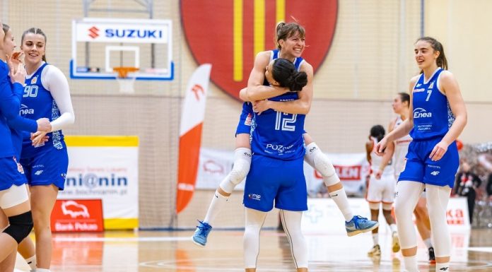 Osłabiony Poznań wygrał w Bochni. Fantastyczny występ Jovany Popović: „Zagrałam dla Jessiki i wszystkich babci na świecie” – ZDJĘCIA